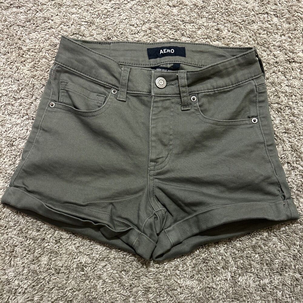 Aero High Rise Midi Army Green Shorts Size 0 Stretch Cuffed EUC